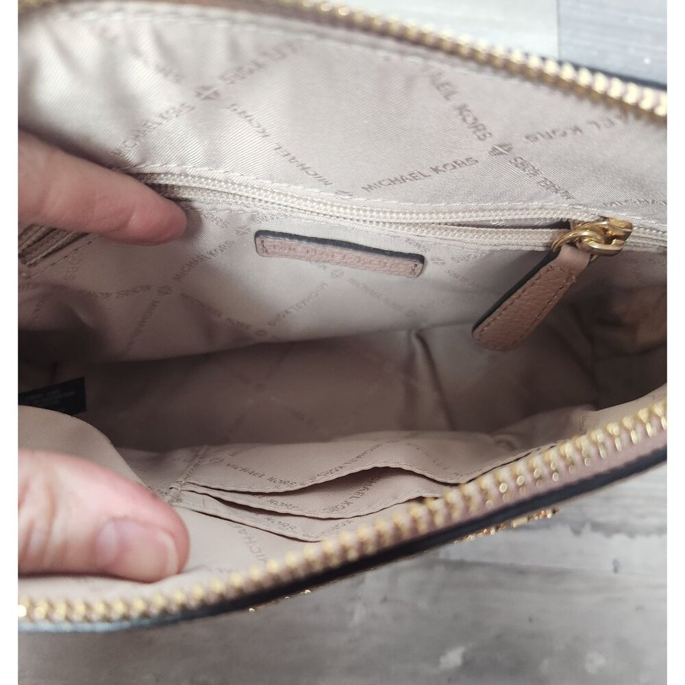 Michael Kors Pebbled Leather Blush Pink Crossbody Bag - Picture 5 of 6